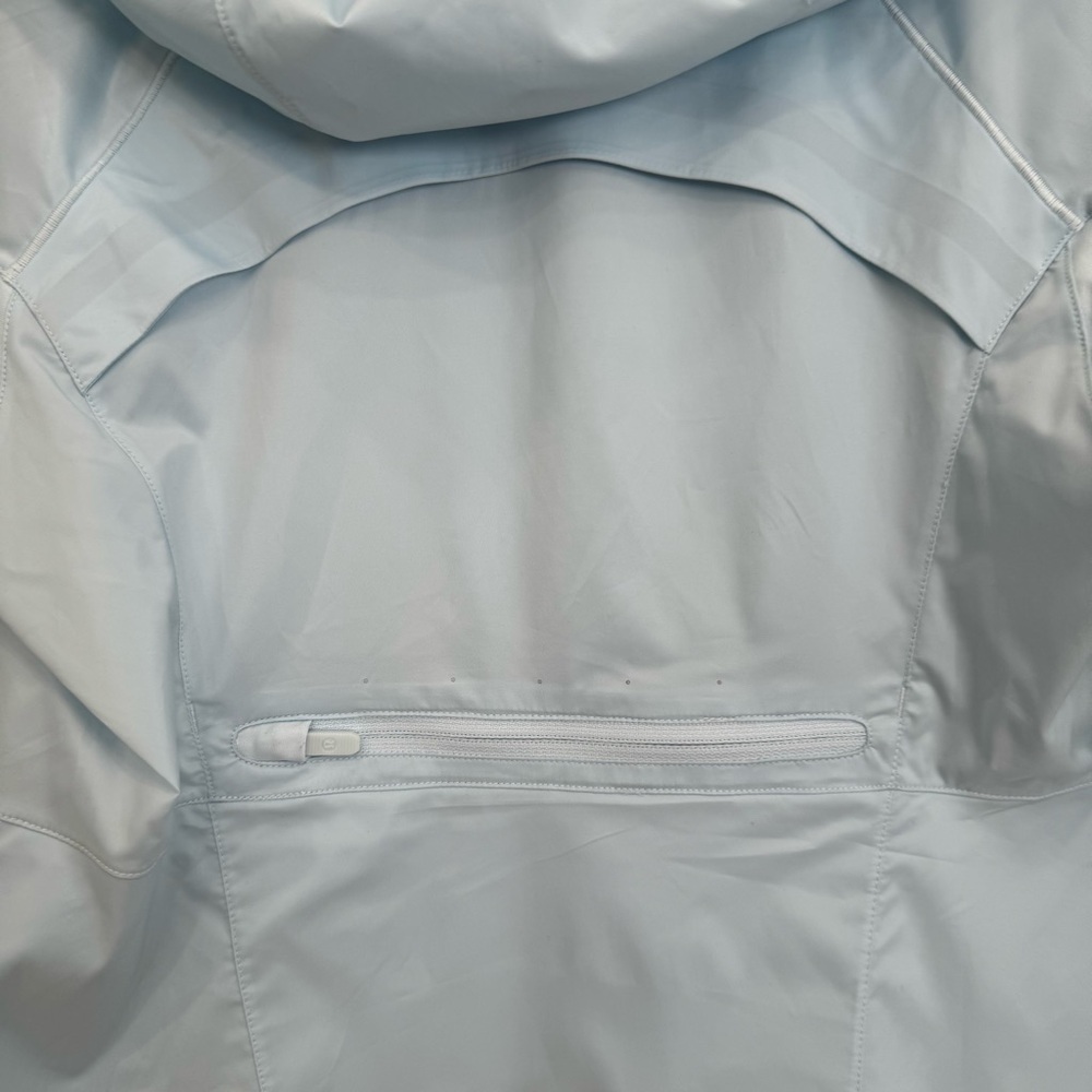 NWT Lululemon Goal Smasher Jacket Powder Blue - Picture 9 of 10